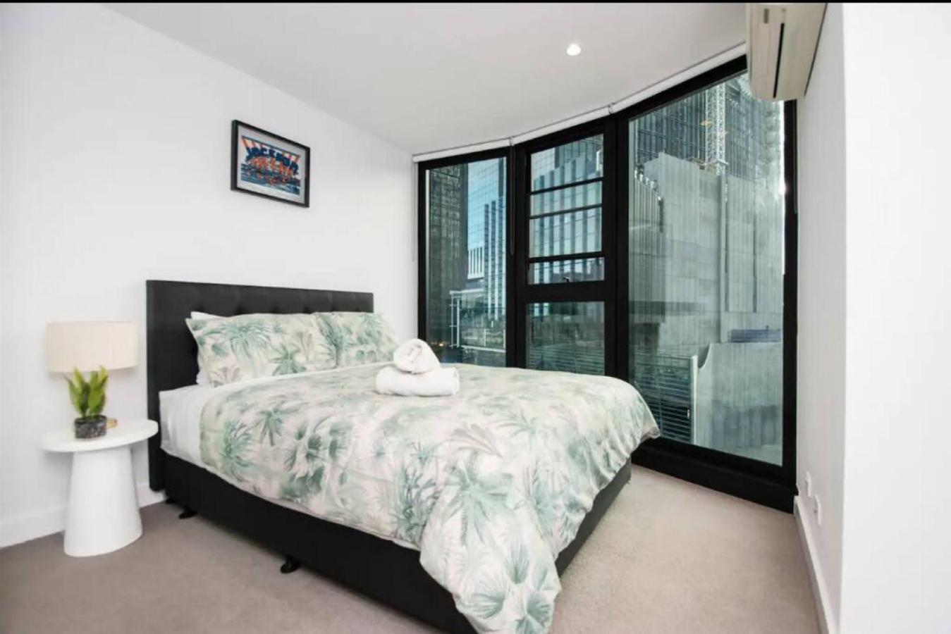 42D Stylish 2Br Apt Wcity View Nr Yarra River Crown Villa Melbourne Exteriör bild